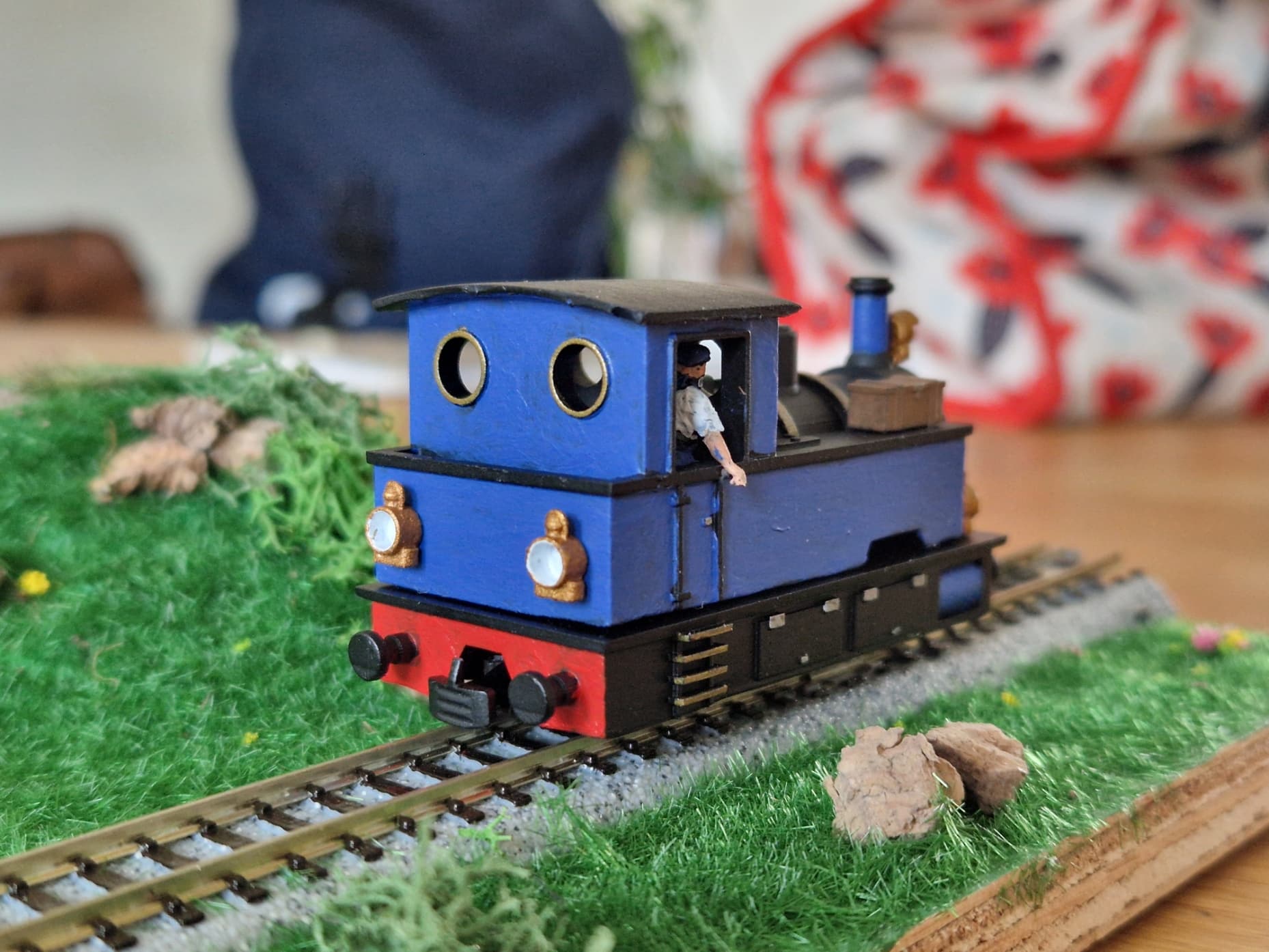 Locomotive Clayton HOe trois-quarts avant — résine brute kit modélisme ferroviaire